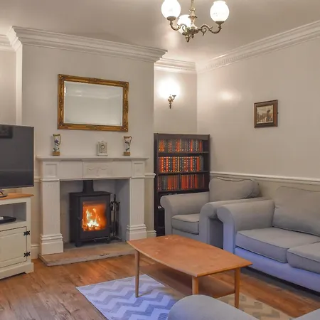 Holiday home Rascals Rest