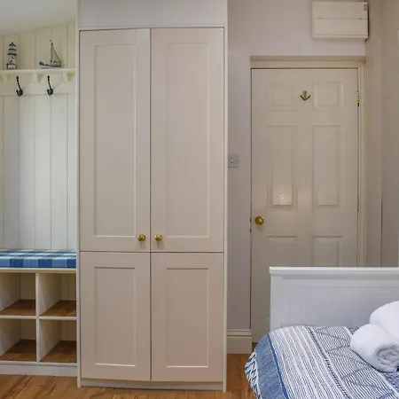 Holiday home Rascals Rest *